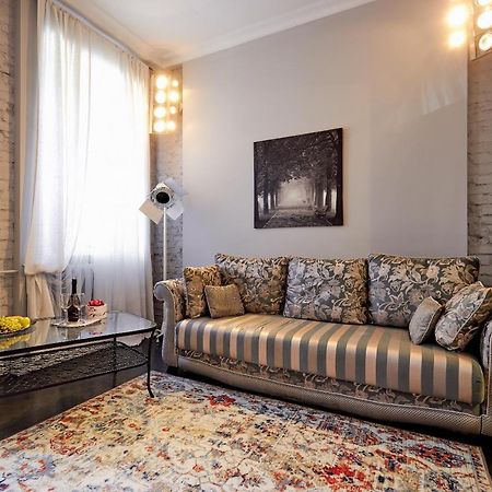 Paulmarie Apartment Near Nezavisimosti Minsk Bagian luar foto